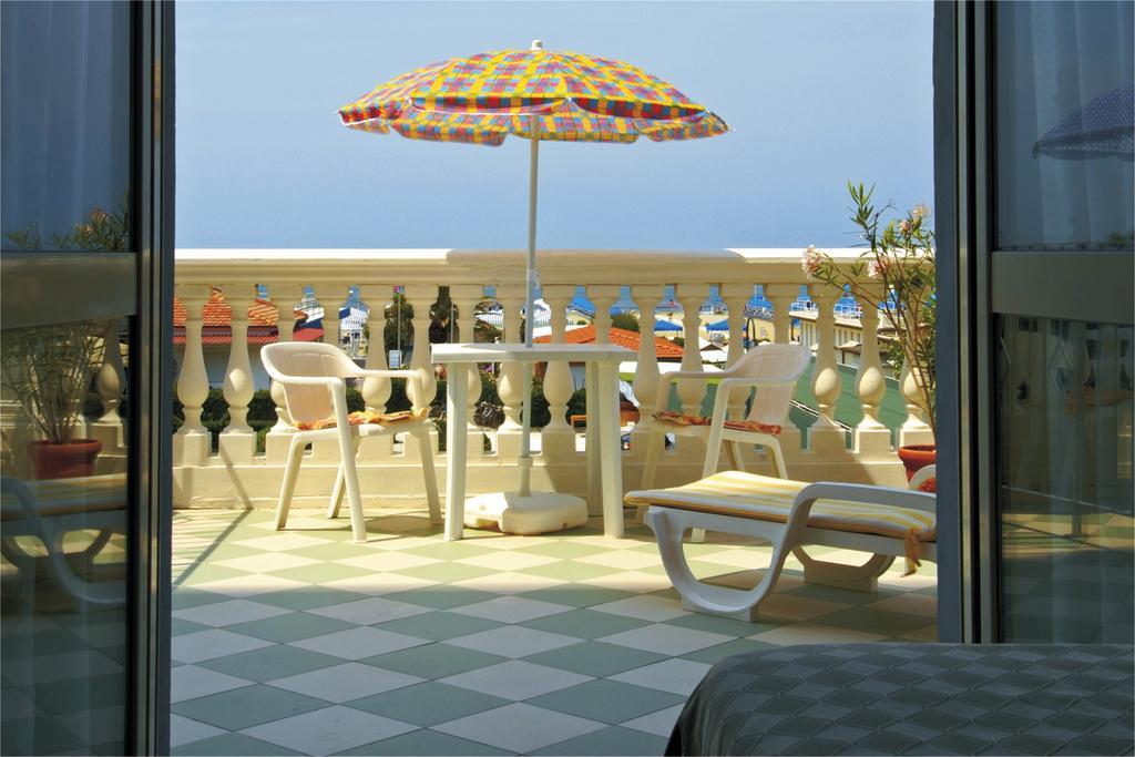 Happy Hotel Marina di Pietrasanta